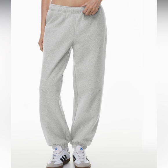 Grey Aritzia Sweatpants - Picture 3 of 5
